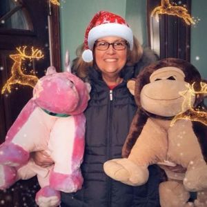 Meet your Posher, Debbie